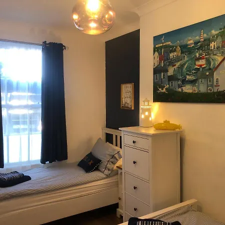 Granby House Apartments, 2, In The Old Town, Free On Street Parking Included