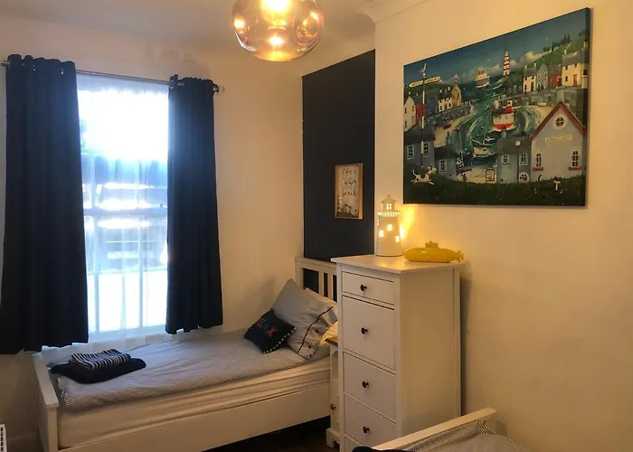 Granby House Apartments, 2, In The Old Town, Free On Street Parking Included