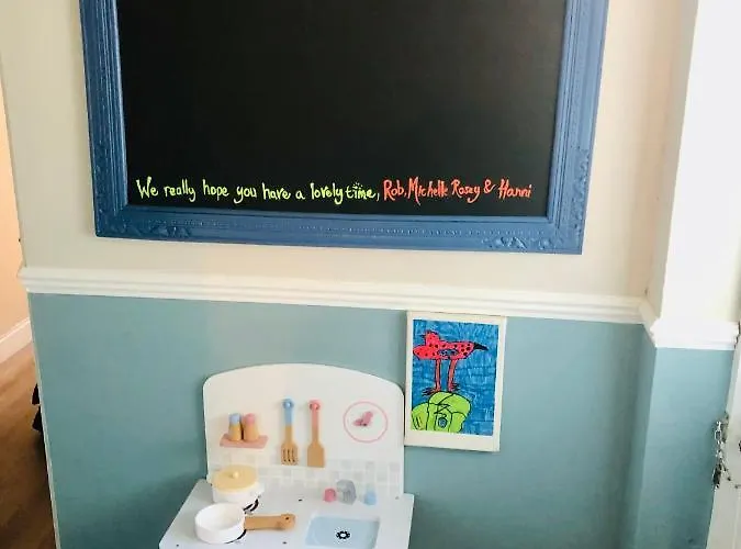 Granby House Apartments, 2, In The Old Town, Free On Street Parking Included