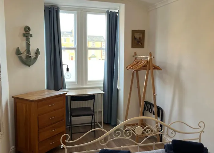 Granby House Apartments, 2, In The Old Town, Free On Street Parking Included